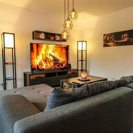 Moderne Fewo Sky Netflix Terrasse Burgblick Boxspringbett Waschtrockner Bullay Extérieur photo